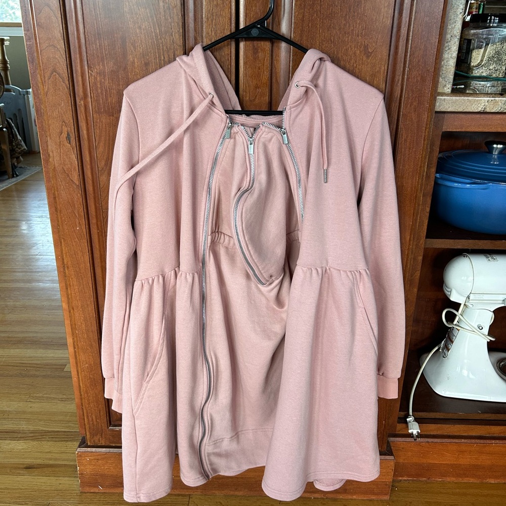 Seraphine maternity and baby wearing Hoodie - Picture 5 of 8